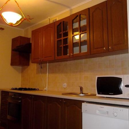 Comfortable Apartments In Centre With 3 Bedrooms Ровно Экстерьер фото