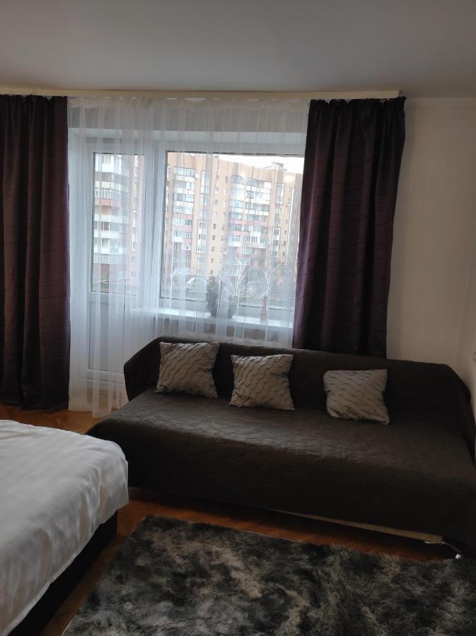 Comfortable Apartments In Centre With 3 Bedrooms Ровно Экстерьер фото