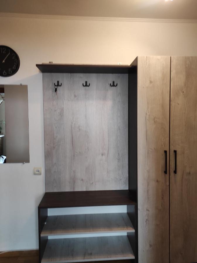 Comfortable Apartments In Centre With 3 Bedrooms Ровно Экстерьер фото